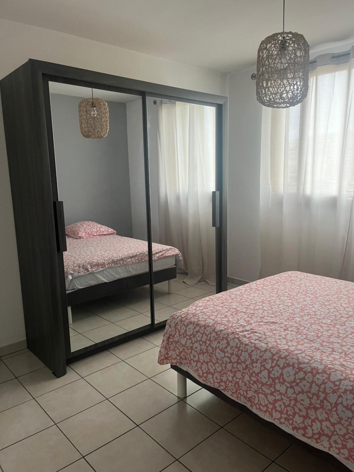 Appart T3 Proche Metro -Draps Et Serviettes Inclus Marseille Extérieur photo